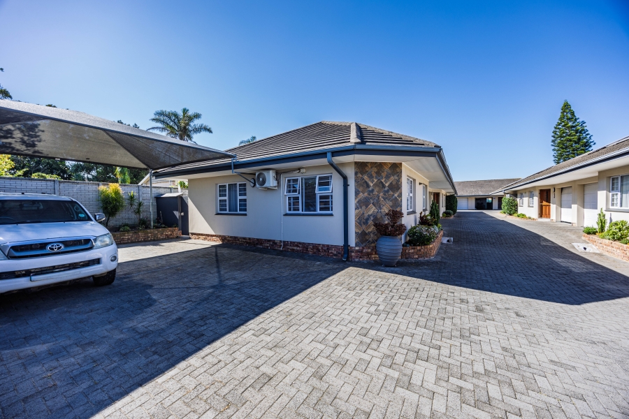 2 Bedroom Property for Sale in Beacon Bay Eastern Cape